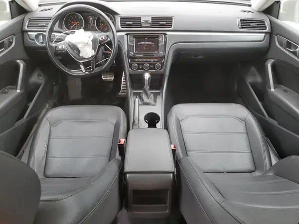 1VWAA7A33JC033378 2018 VOLKSWAGEN PASSAT - Image 8