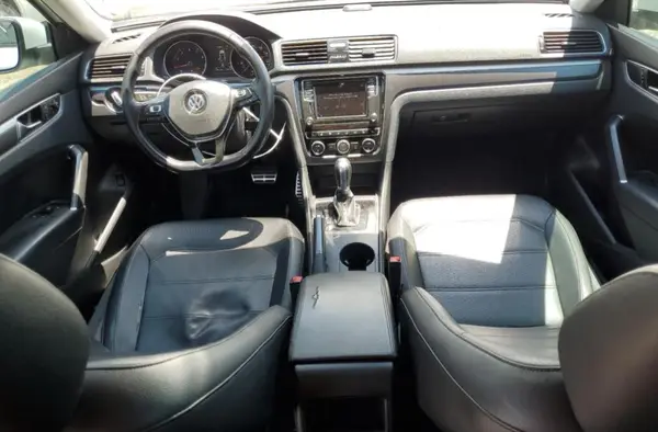 1VWAA7A33JC039312 2018 VOLKSWAGEN PASSAT - Image 8