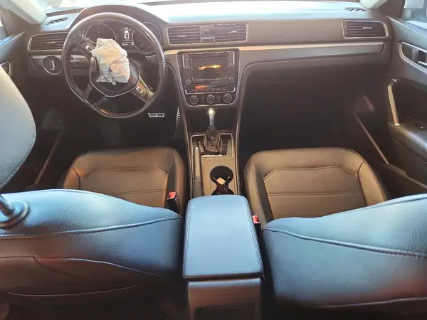 1VWAA7A33JC040010 2018 VOLKSWAGEN PASSAT - Image 8