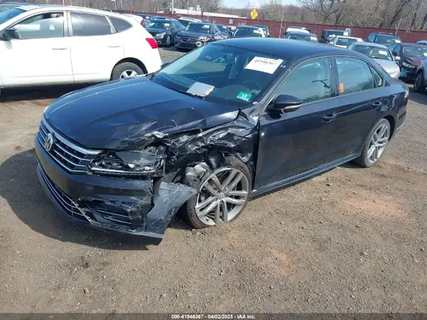 1VWAA7A33JC042324 2018 VOLKSWAGEN PASSAT - Image 2