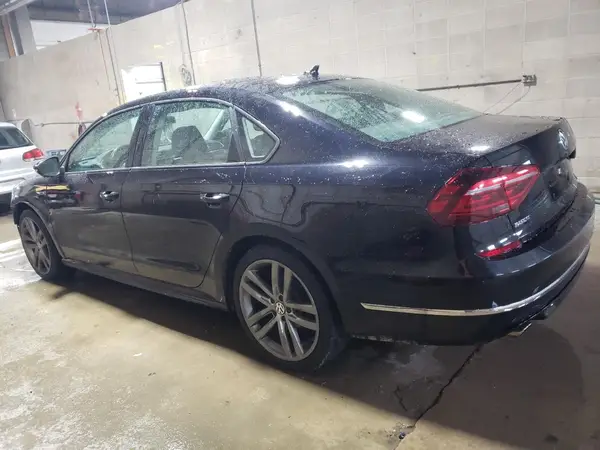 1VWAA7A33JC042386 2018 VOLKSWAGEN PASSAT - Image 2