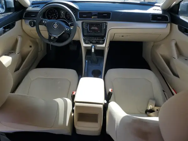 1VWAA7A33JC048205 2018 VOLKSWAGEN PASSAT - Image 8