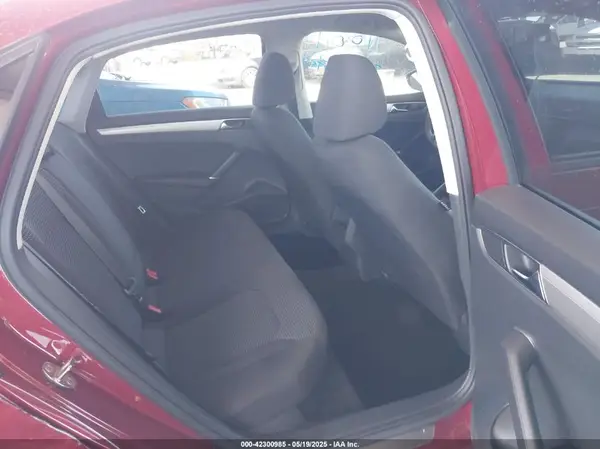 1VWAA7A33JC049354 2018 VOLKSWAGEN PASSAT - Image 8
