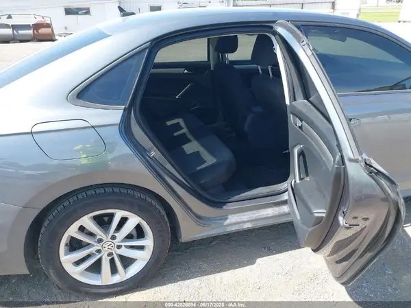 1VWAA7A33LC012873 2020 VOLKSWAGEN PASSAT - Image 8