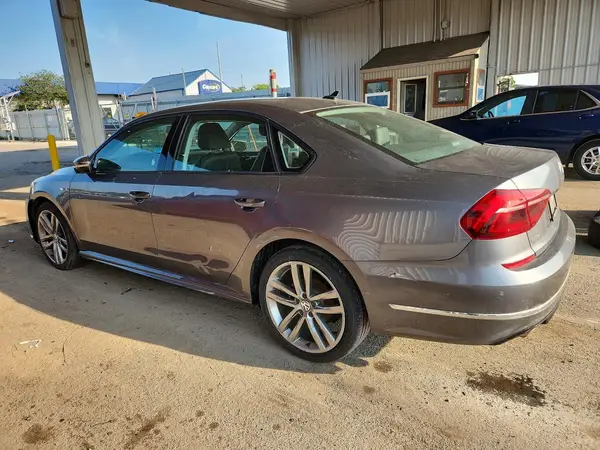 1VWAA7A34JC000342 2018 VOLKSWAGEN PASSAT - Image 2