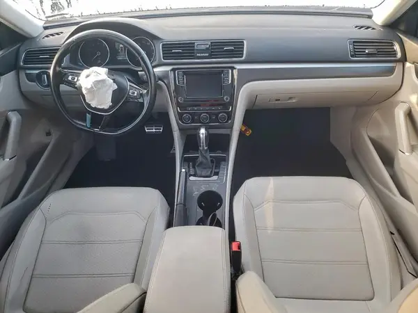 1VWAA7A34JC009607 2018 VOLKSWAGEN PASSAT - Image 8