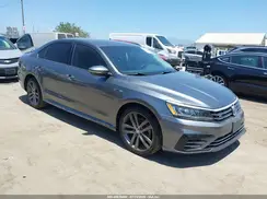 1VWAA7A34JC010725 2018 VOLKSWAGEN PASSAT