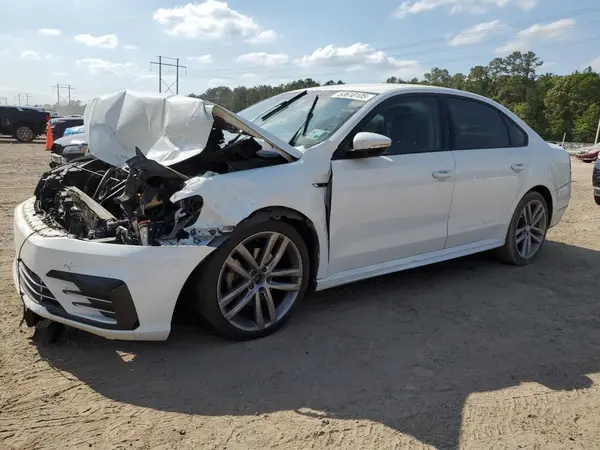 1VWAA7A34JC011566 2018 VOLKSWAGEN PASSAT - Image 1