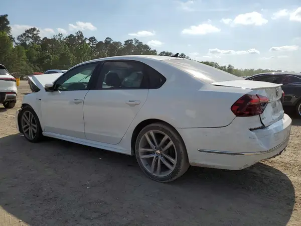 1VWAA7A34JC011566 2018 VOLKSWAGEN PASSAT - Image 2
