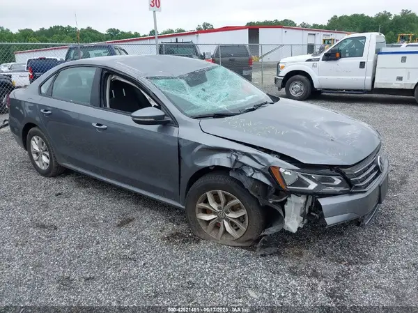 1VWAA7A34JC012135 2018 VOLKSWAGEN PASSAT - Image 1