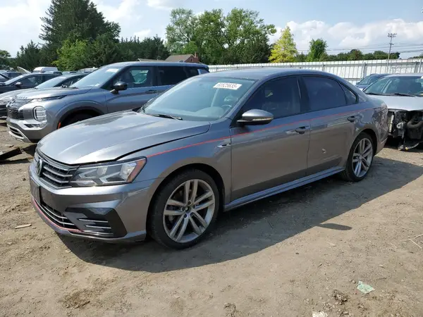 1VWAA7A34JC013334 2018 VOLKSWAGEN PASSAT - Image 1