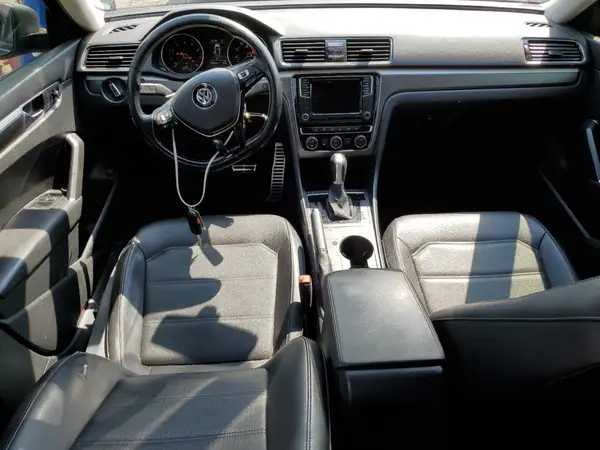1VWAA7A34JC013334 2018 VOLKSWAGEN PASSAT - Image 8