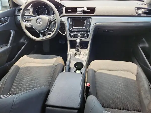 1VWAA7A34JC015553 2018 VOLKSWAGEN PASSAT - Image 8