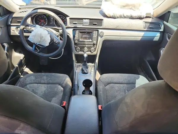 1VWAA7A34JC015567 2018 VOLKSWAGEN PASSAT - Image 8