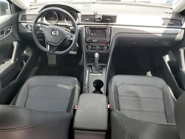 1VWAA7A34JC017903 2018 VOLKSWAGEN PASSAT - Image 8