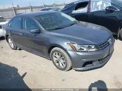 1VWAA7A34JC018033 2018 VOLKSWAGEN PASSAT