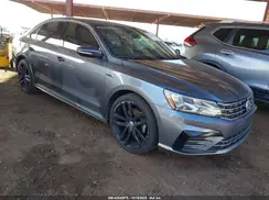 1VWAA7A34JC022552 2018 VOLKSWAGEN PASSAT