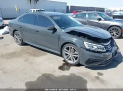 1VWAA7A34JC025600 2018 VOLKSWAGEN PASSAT