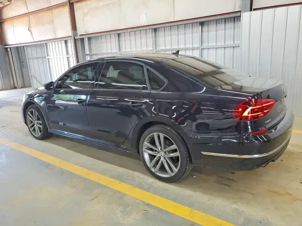1VWAA7A34JC029579 2018 VOLKSWAGEN PASSAT - Image 2