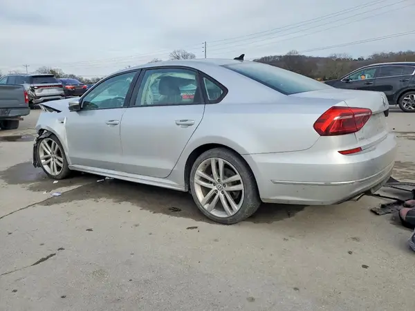 1VWAA7A34JC029968 2018 VOLKSWAGEN PASSAT - Image 2