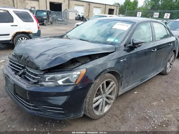 1VWAA7A34JC033891 2018 VOLKSWAGEN PASSAT - Image 2