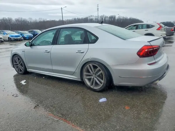 1VWAA7A34JC034149 2018 VOLKSWAGEN PASSAT - Image 2