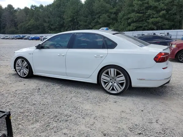 1VWAA7A34JC039724 2018 VOLKSWAGEN PASSAT - Image 2