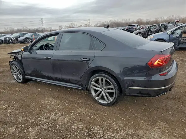 1VWAA7A34JC039982 2018 VOLKSWAGEN PASSAT - Image 2