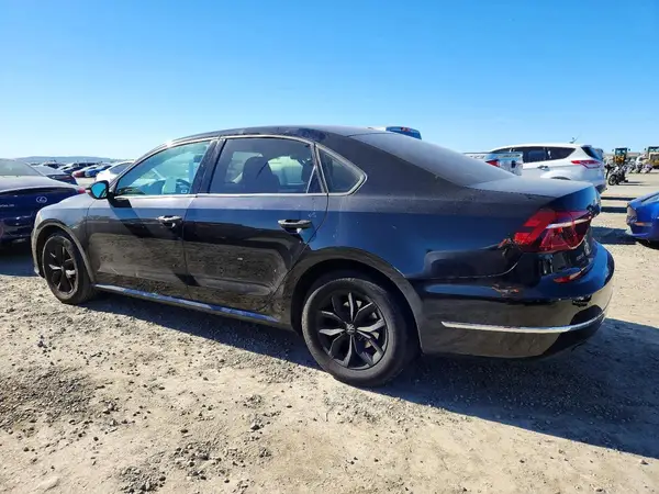 1VWAA7A34JC041263 2018 VOLKSWAGEN PASSAT - Image 2