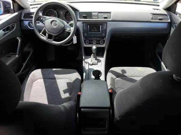1VWAA7A34JC044986 2018 VOLKSWAGEN PASSAT - Image 8