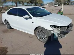 1VWAA7A34JC048164 2018 VOLKSWAGEN PASSAT