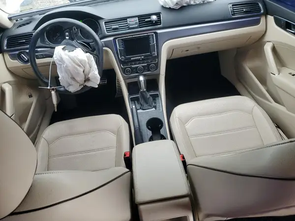1VWAA7A34JC050304 2018 VOLKSWAGEN PASSAT - Image 8