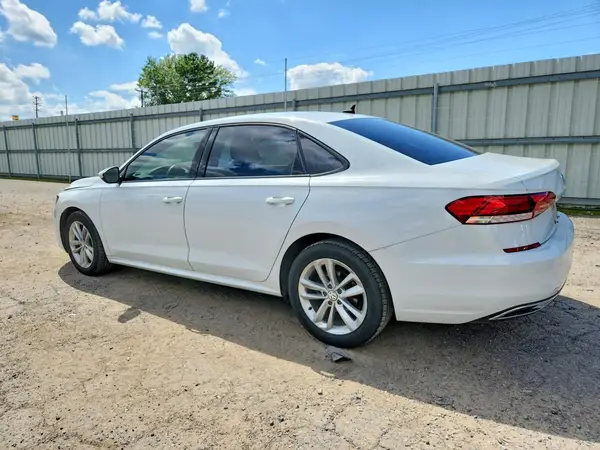 1VWAA7A34MC010048 2021 VOLKSWAGEN PASSAT - Image 2