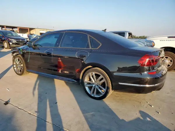 1VWAA7A35JC006926 2018 VOLKSWAGEN PASSAT - Image 2