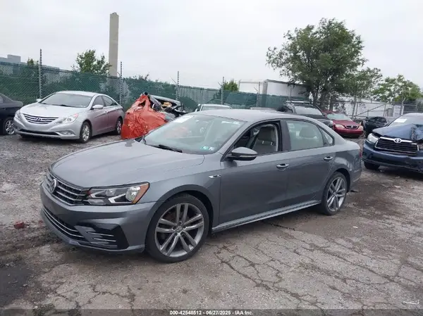 1VWAA7A35JC010779 2018 VOLKSWAGEN PASSAT - Image 2