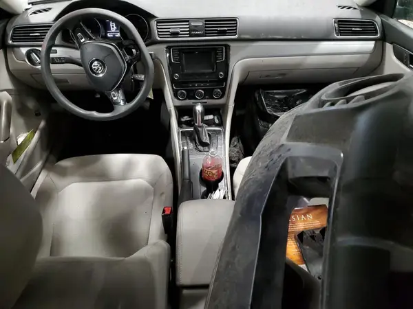 1VWAA7A35JC012564 2018 VOLKSWAGEN PASSAT - Image 8