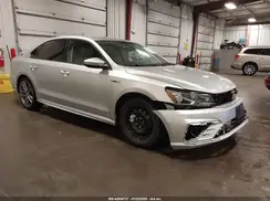 1VWAA7A35JC016467 2018 VOLKSWAGEN PASSAT