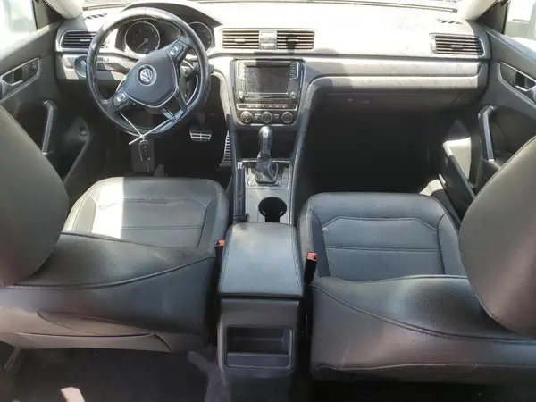 1VWAA7A35JC017165 2018 VOLKSWAGEN PASSAT - Image 8