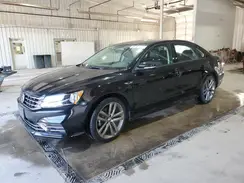 1VWAA7A35JC022897 2018 VOLKSWAGEN PASSAT