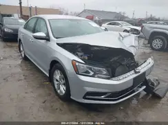 1VWAA7A35JC025055 2018 VOLKSWAGEN PASSAT