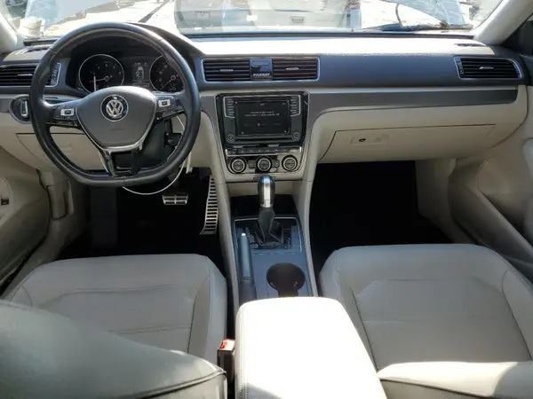 1VWAA7A35JC026593 2018 VOLKSWAGEN PASSAT - Image 8