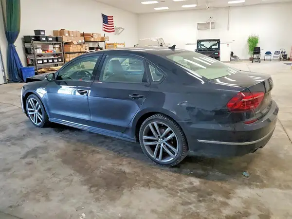 1VWAA7A35JC029591 2018 VOLKSWAGEN PASSAT - Image 2