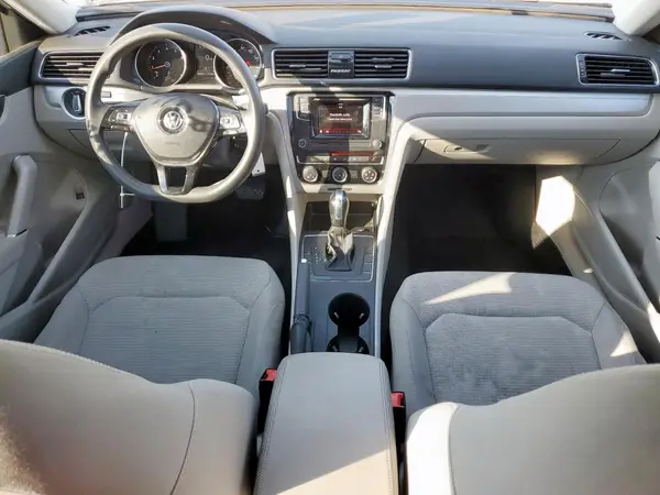 1VWAA7A35JC030983 2018 VOLKSWAGEN PASSAT - Image 8