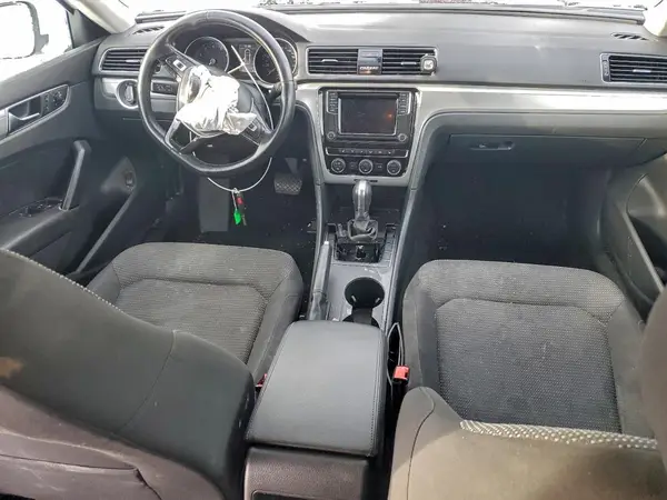1VWAA7A35JC031373 2018 VOLKSWAGEN PASSAT - Image 8