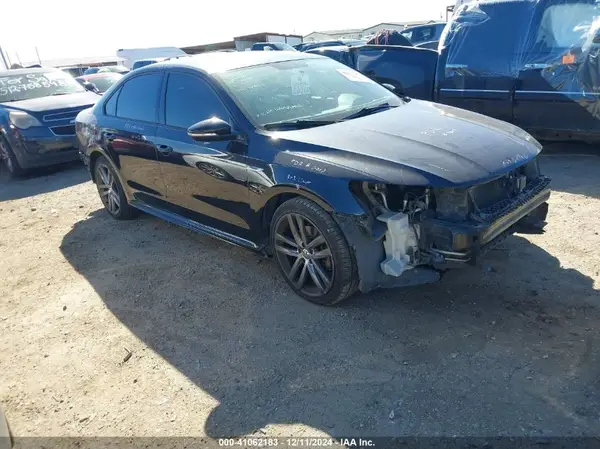 1VWAA7A35JC033544 2018 VOLKSWAGEN PASSAT - Image 1