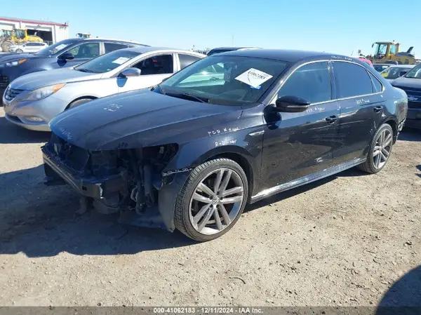 1VWAA7A35JC033544 2018 VOLKSWAGEN PASSAT - Image 2