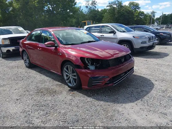 1VWAA7A35JC035455 2018 VOLKSWAGEN PASSAT - Image 1