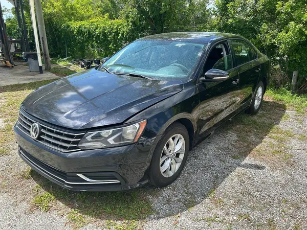 1VWAA7A35JC038839 2018 VOLKSWAGEN PASSAT - Image 2