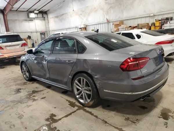 1VWAA7A35JC039554 2018 VOLKSWAGEN PASSAT - Image 2