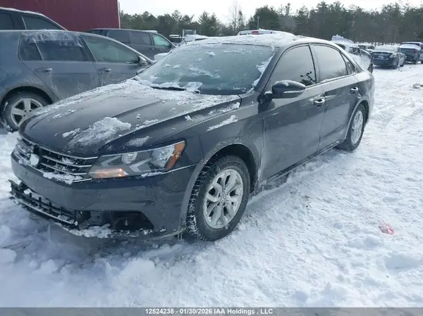 1VWAA7A35JC041871 2018 VOLKSWAGEN PASSAT - Image 2